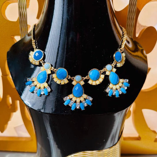 Traditional Blue Crystal Pearl Necklace