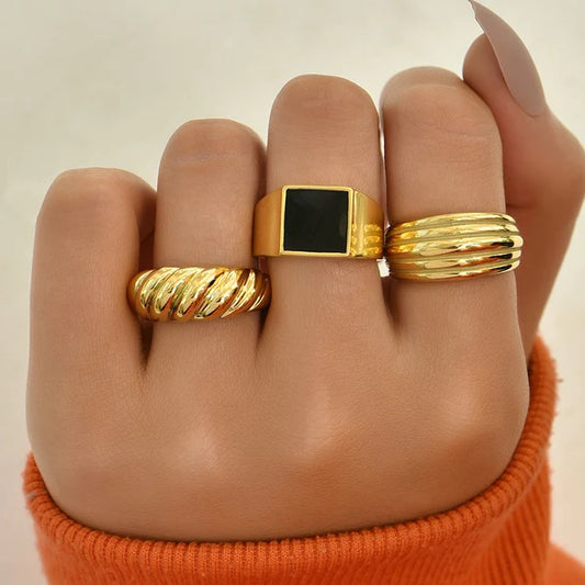 Onyx Bold Gold Ring Set - 3 Pcs - Emberil