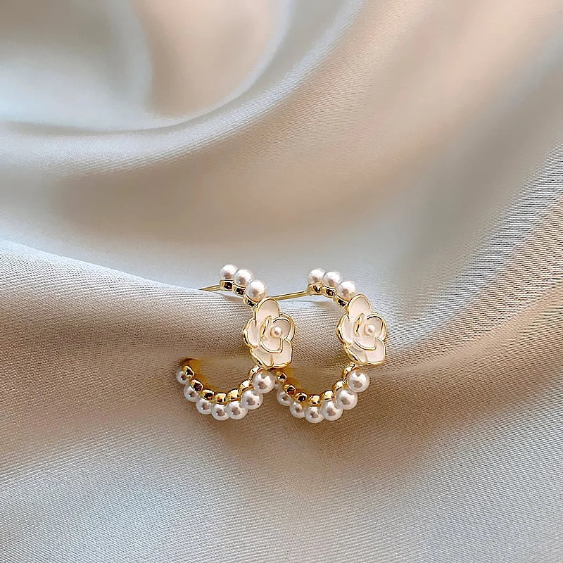 White Rose Pearl Hoops-Emberil