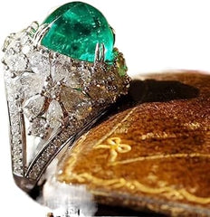 Dazzling Emerald Ring