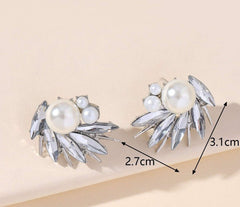 Precious Treasure Crystal Pearls Earrings-Emberil