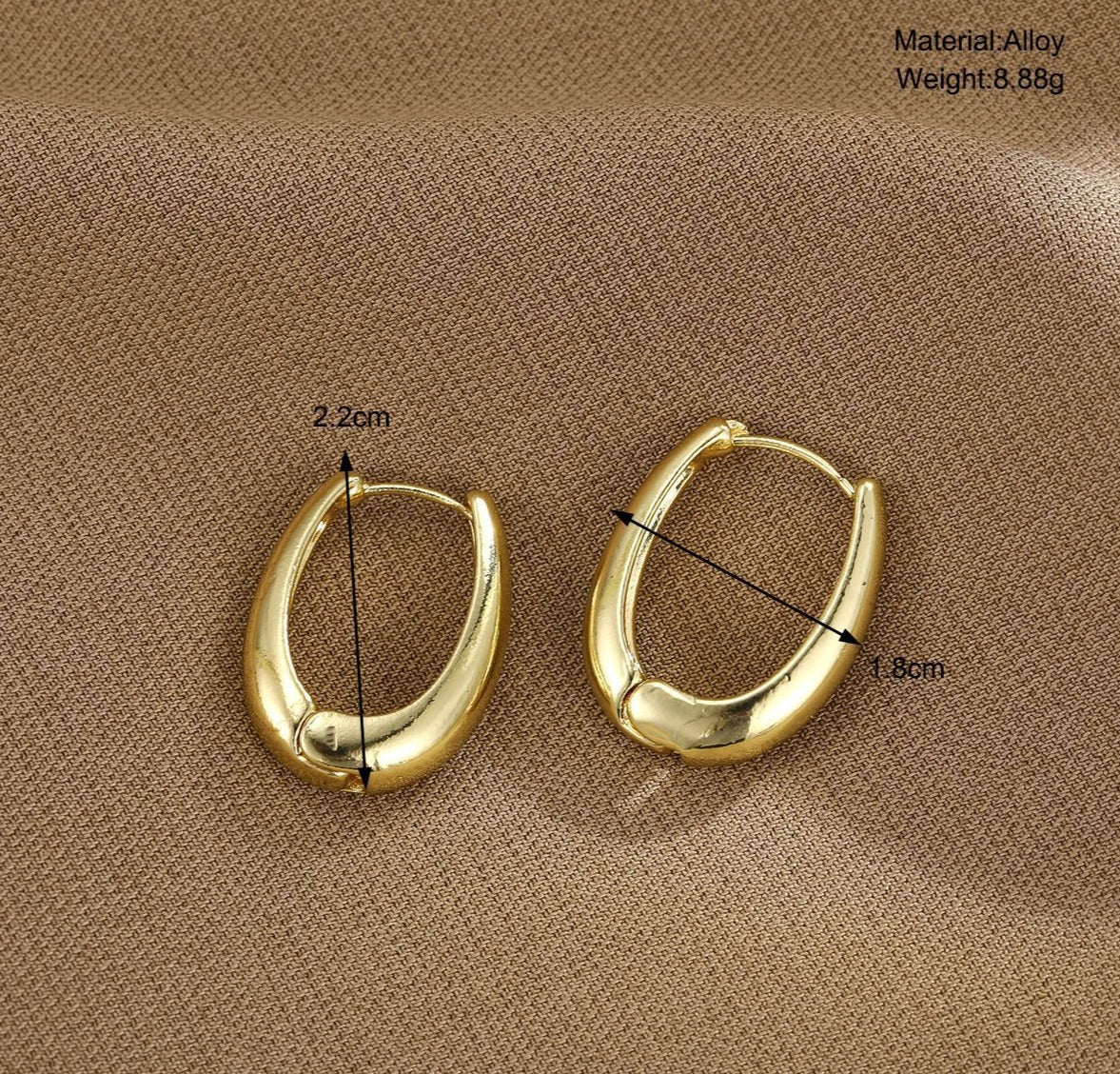 Chunky Golden Earrings-Emberil