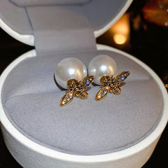 Pearl Bee Studs-Emberil