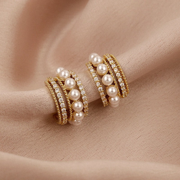 Classic Pearl C-Shaped Earring - Emberil