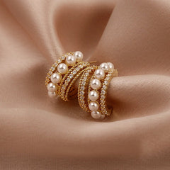 Classic Pearl C-Shaped Earring - Emberil