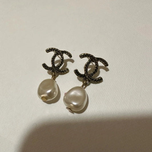 Double C Mother Pearl Earrings S925 - Emberil