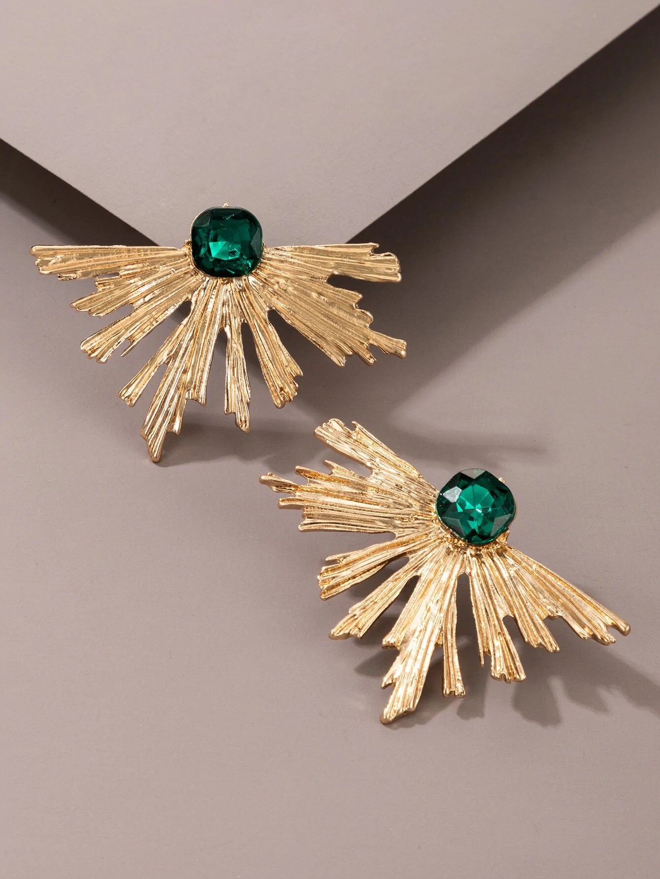 Emerald Peacock Earrings - Emberil