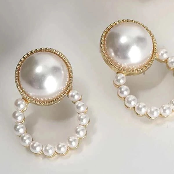 Elegant Pearl Round Earrings - Emberil