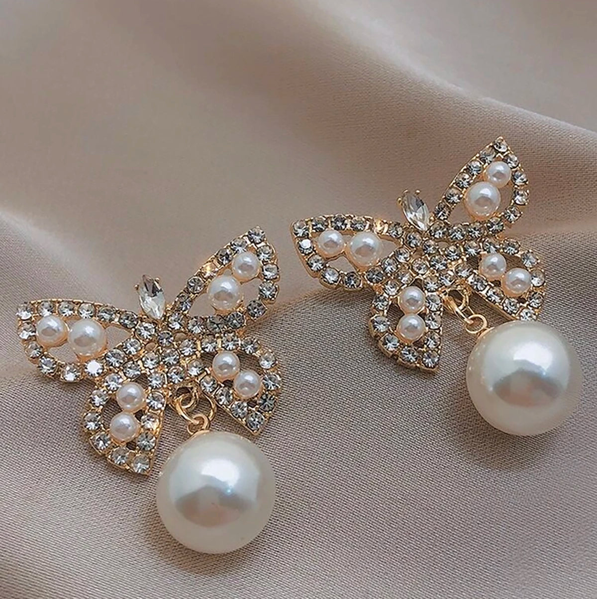 Butterfly Pearl Studs - Emberil