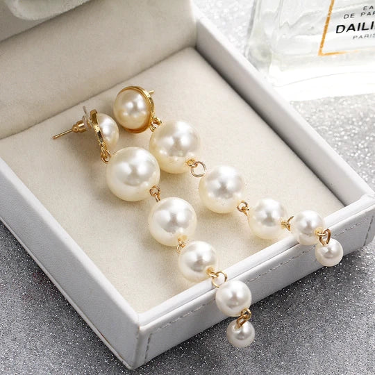 Elegant Pearl Drop Earrings - Emberil