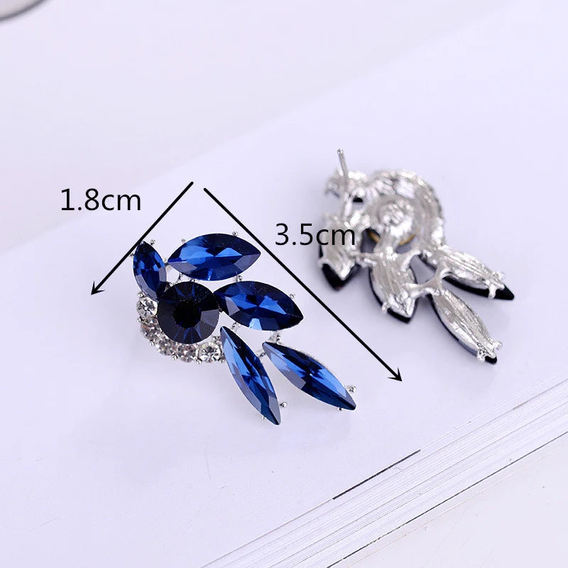 Luxury Rhinestone Crystal Stud Earrings - Emberil