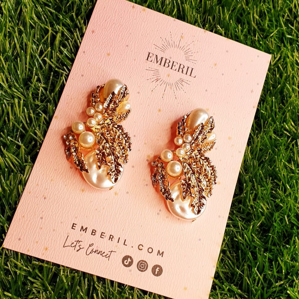 Aesthetic Mother Pearl Earrings - Emberil