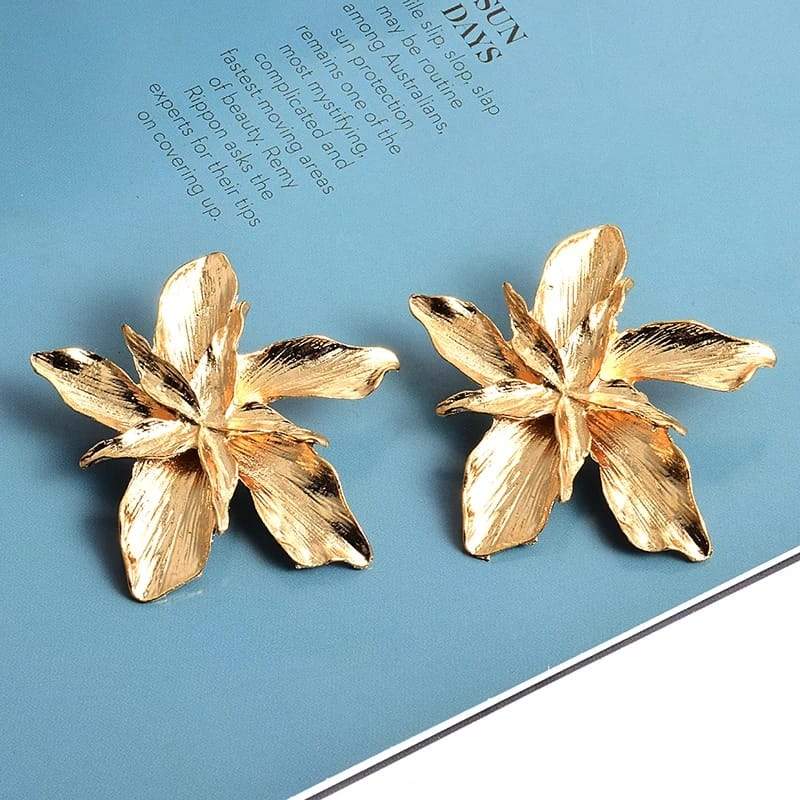 Elegant Floral Petal Statement Earrings - Emberil