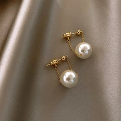 Pearl Dangle Earrings - Emberil