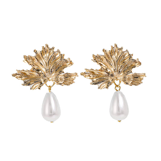 Pearl Leaf Earrings - Emberil