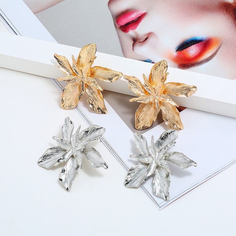 Elegant Floral Petal Statement Earrings - Emberil