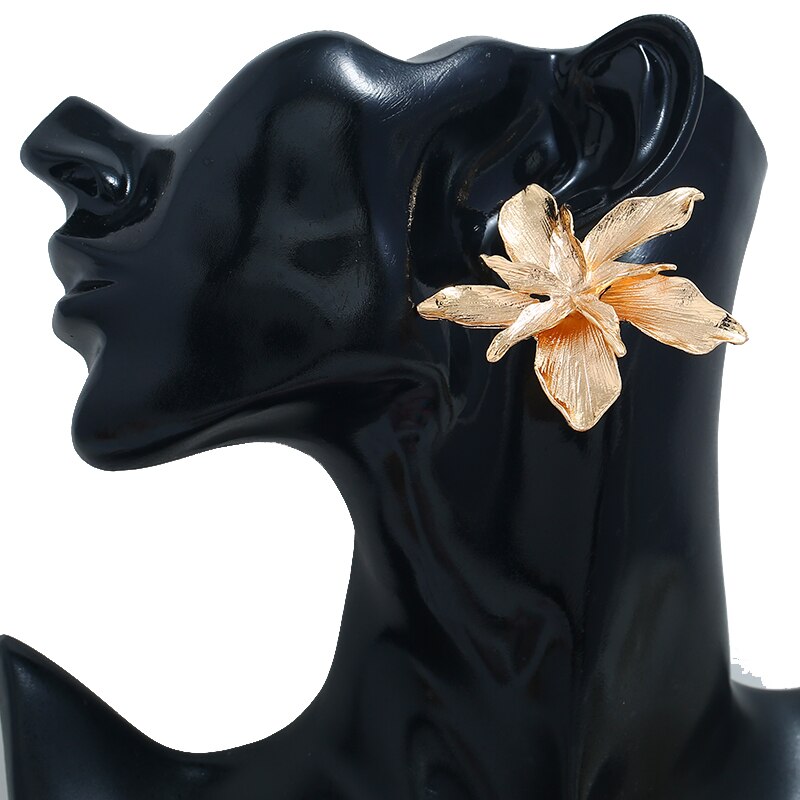 Elegant Floral Petal Statement Earrings - Emberil