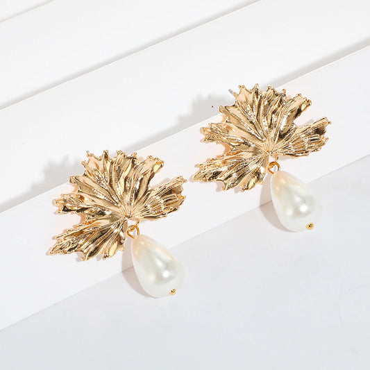 Pearl Leaf Earrings - Emberil