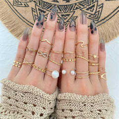 19 Pcs Bohemian Golden Pearl Punk Ring Set - Emberil