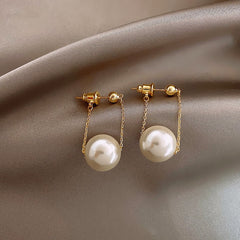 Pearl Dangle Earrings - Emberil