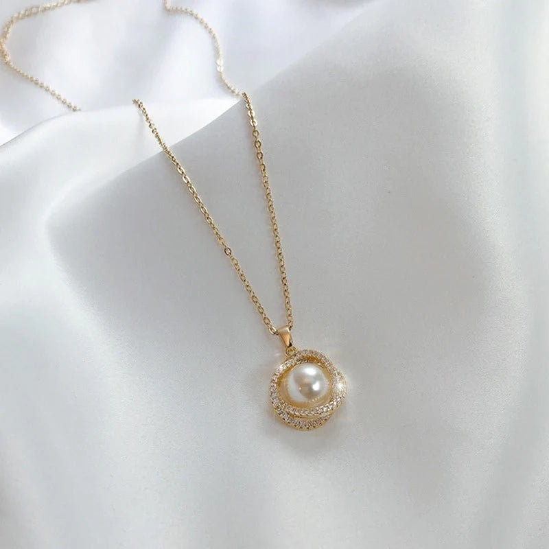 Sparkling Pearl Pendant Chain - Emberil