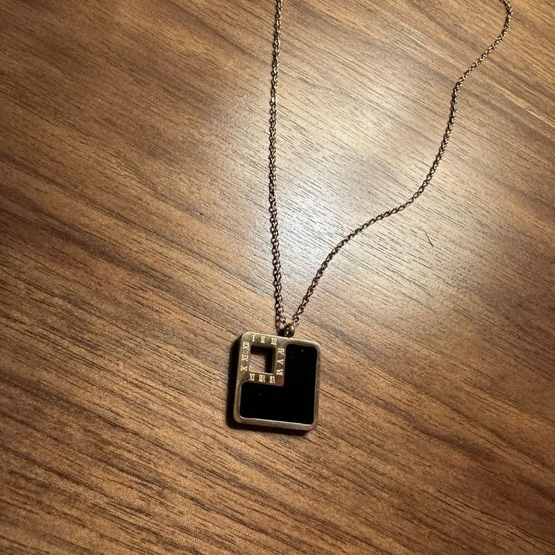 Roman Numeral Square Black Onyx Rose Gold Pendant Necklace - Stainless Steel - Emberil