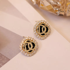 DO Luxury Square Stud Earrings S925 - Emberil